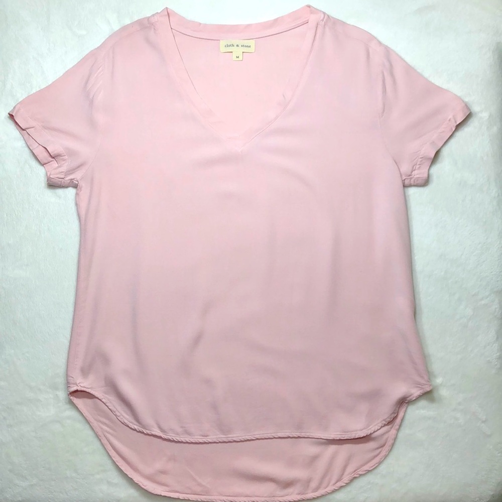Cloth & Stone Pink V- Neck top Short Sleeves top